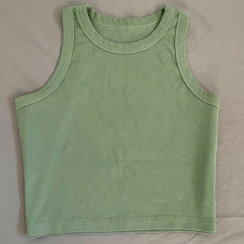 small sage green cropped tank top